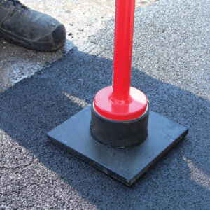 Compactor manual pentru mixtură stocabilă asfaltică